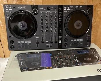 (НОВА ОТСТЪПКА) 4-дековый контролер на Pioneer DDJ DJ-1000SRT Serato DJ Controller 1 поръчка